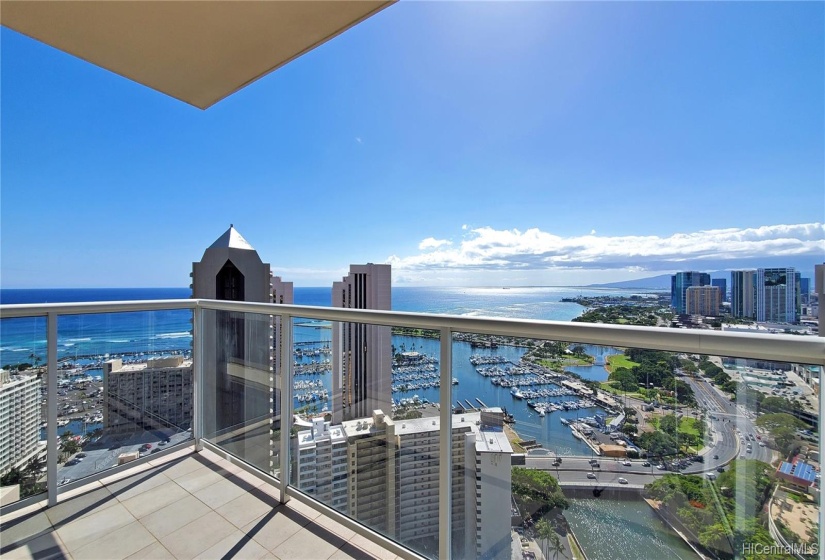 Forever view from your Lanai! Ala Wai Yacht Harbor, Ala Moana Beach Park, and world famous Ala Moana Shopping Center are all in this sight. Enjoy the 4th of July Fireworks from here! You can imagine the breathtaking Sunset!