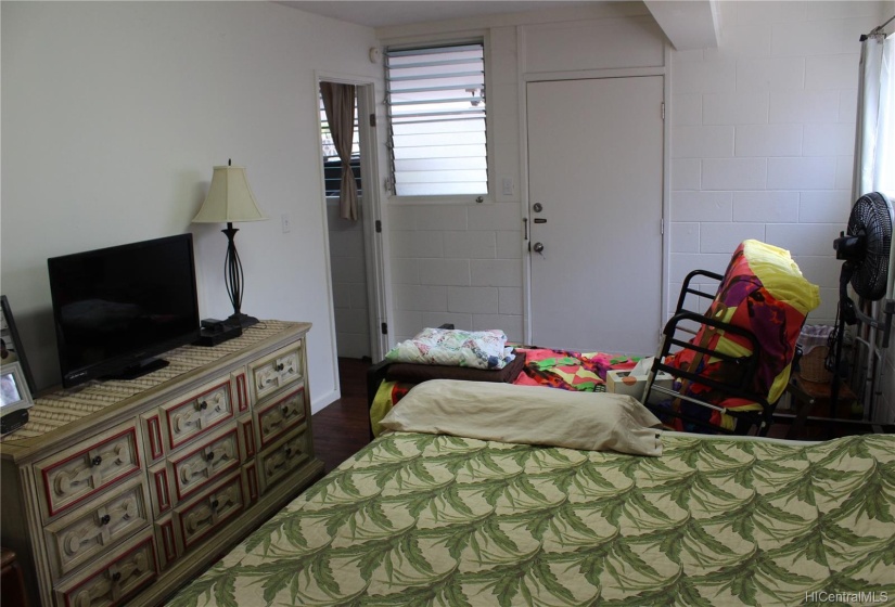 Main house downstairs bedroom 2