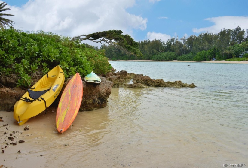 Located on the fringes of the half moon shaped bay, this lot enjoys it's own sandy cove that opens up to the absolutely stunning Kawela Bay and beach. Kawela Bay is special in they way that even during winter's seasonal high surf along the North Shore, this bay is protected and allows water activities of all types. ALWAYS use caution on any Hawaii beach though, no lifeguards are present.