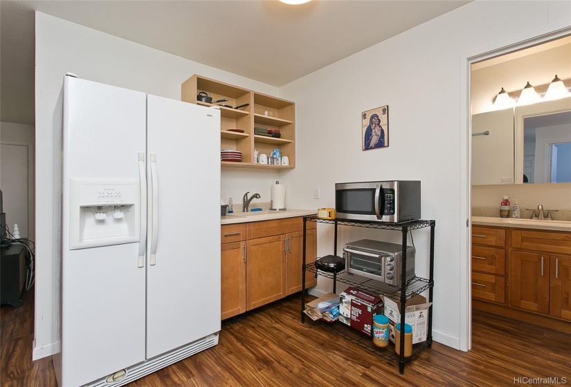 Lower level wet bar kitchenette area