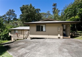 Spacious newer home in llush Kalihi Valley