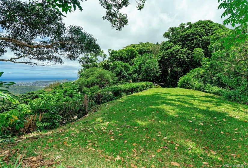 Diamond Head and city views from a ready to build lot.