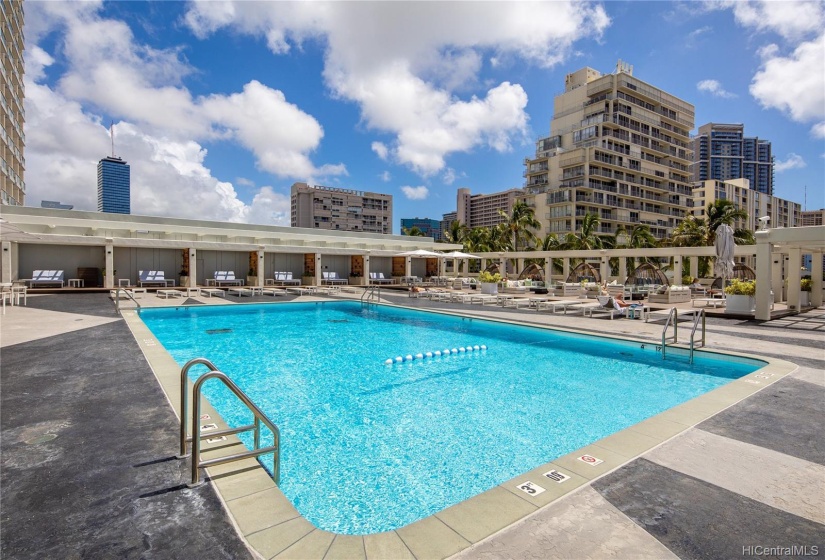 beautiful pool deck