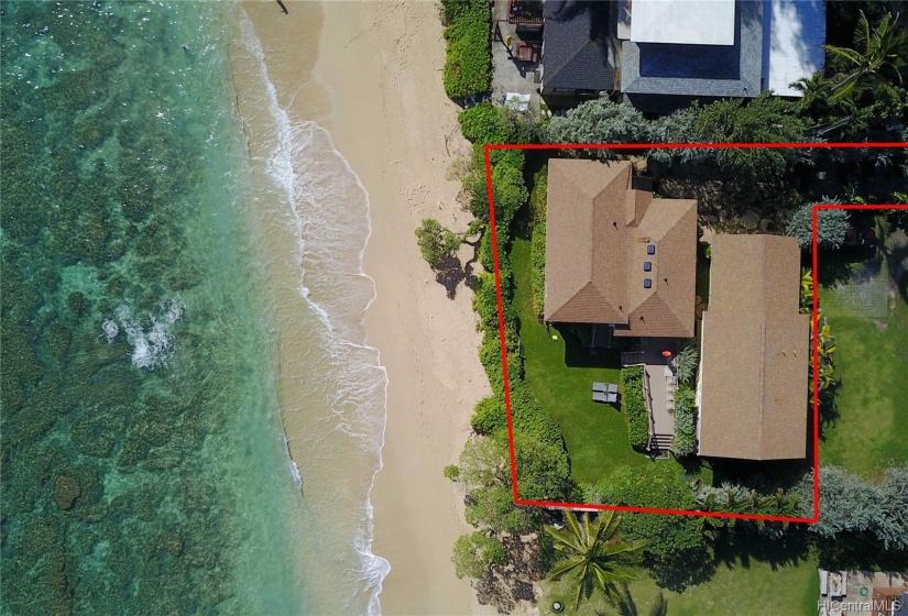 55-373 Kamehameha Hwy (left), 55-373 A Kamehameha Hwy (right) and approximate property boundaries.