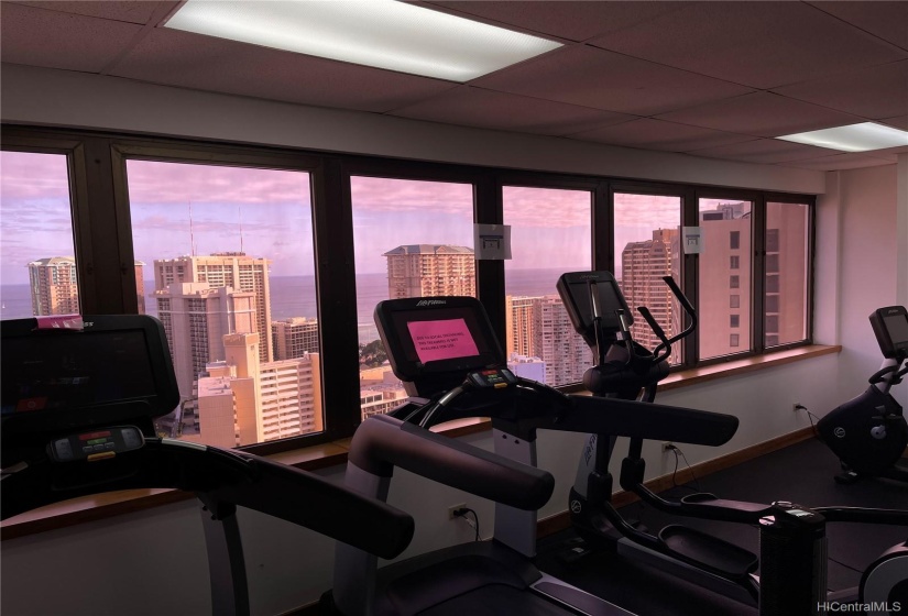 Exercise Room / Gym overlooking Waikiki