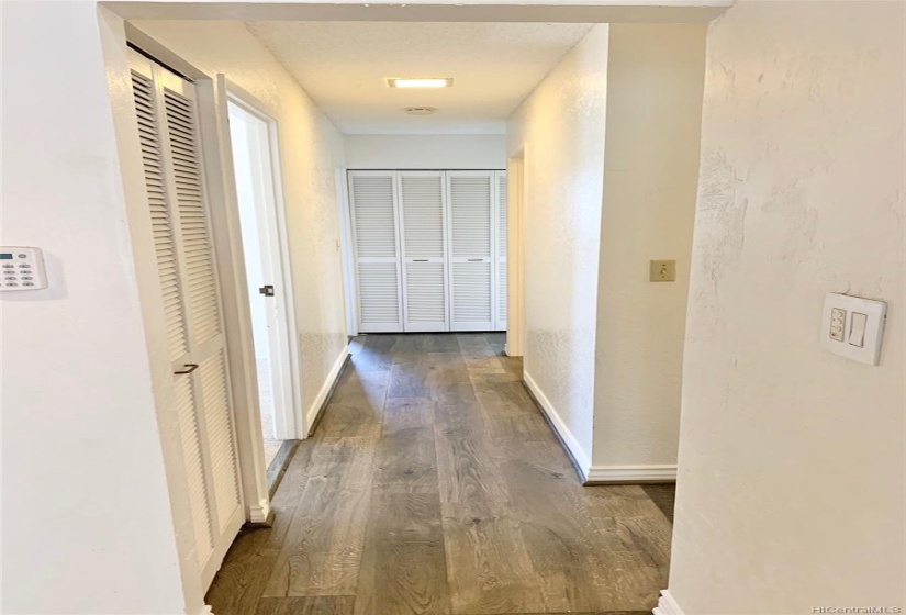 Hallway to bedrooms