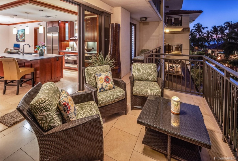 Lounge on the spacious lanai with your favorite morning or evening beverage