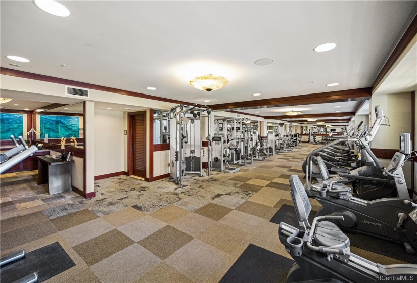 World-class fitness center with sauna and steam rooms