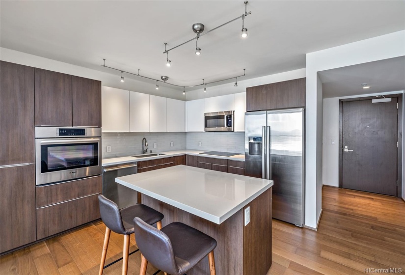 Kitchen with Island