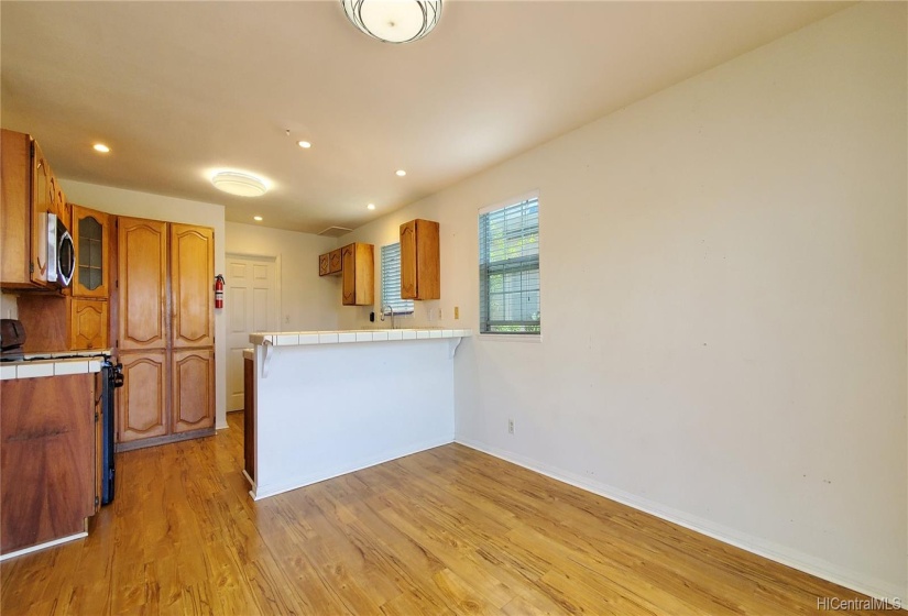 Kitchen/Dinning area