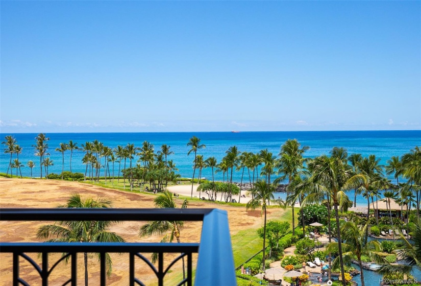 Direct ocean views from both balcony lanais.