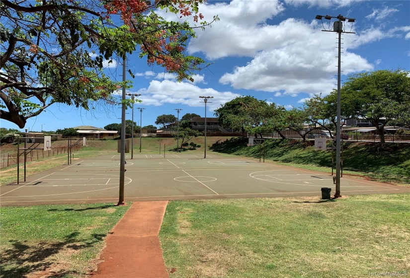 Honowai Neighborhood Park includes volleyball, basketball and tennis courts, and sports playing fields.