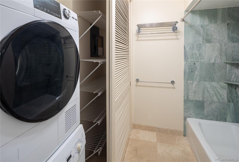 Washer/dryer in convenient bathroom location