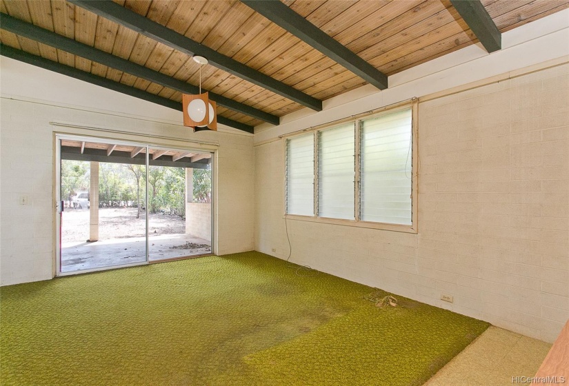 Kitchen/Dining area looking out to the backyard