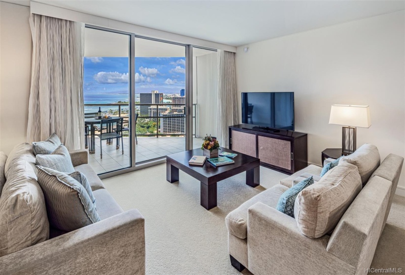 Living Room sitting area w/expansive views