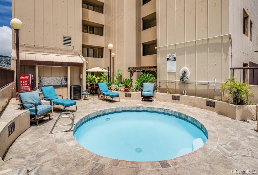 Small pool to cool off and relax under our paradise sun.