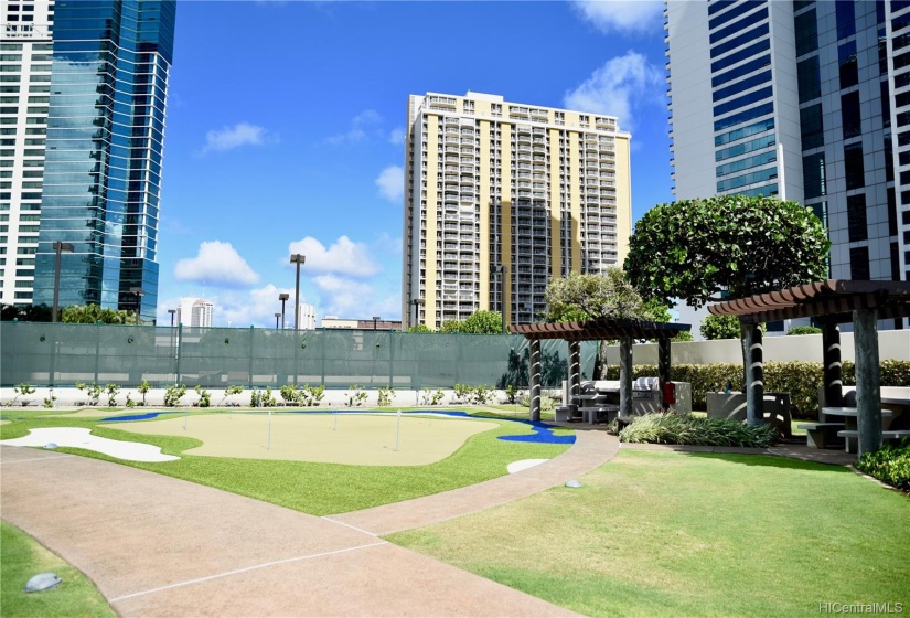 Putting green and BBQ pavillions