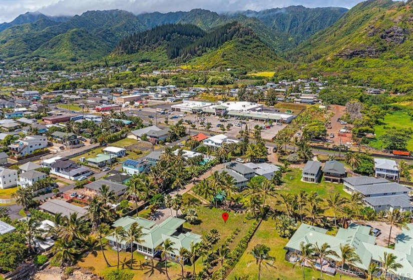 Amazing mountain and ocean views, Hauula Hawaii.