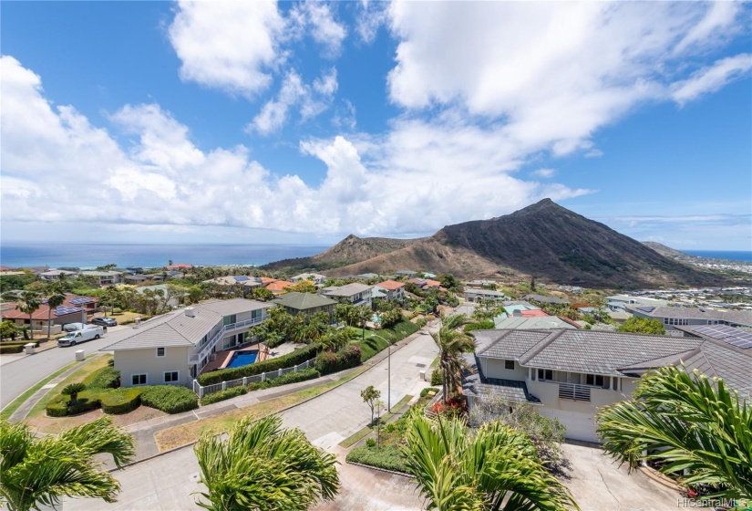 View from the deck of Koko Head and the ocean