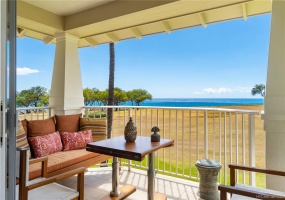 Enjoy your beautiful view & custom lanai furniture