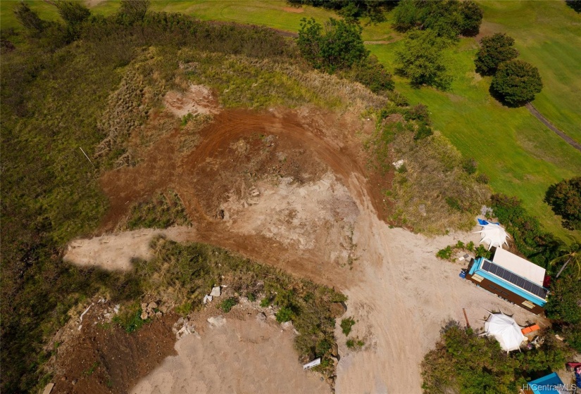 Overview of generous lot on rim fronting golf course