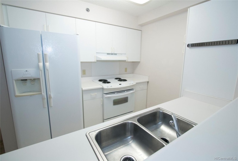 Kitchen picture was taken prior to tenant occupancy.