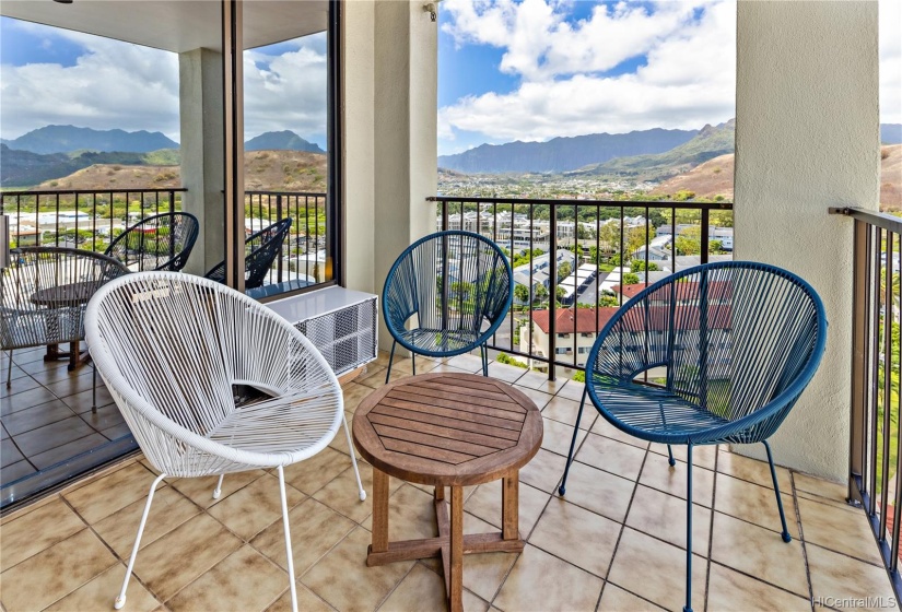 Comfortable lanai to enjoy your views and breezes