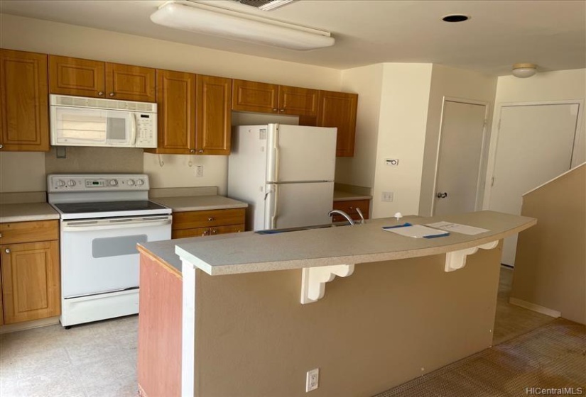 Kitchen with peninsula layout.