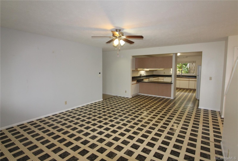 dining area looking into kitchen