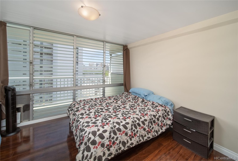 Bedroom with great airflow and natural light!