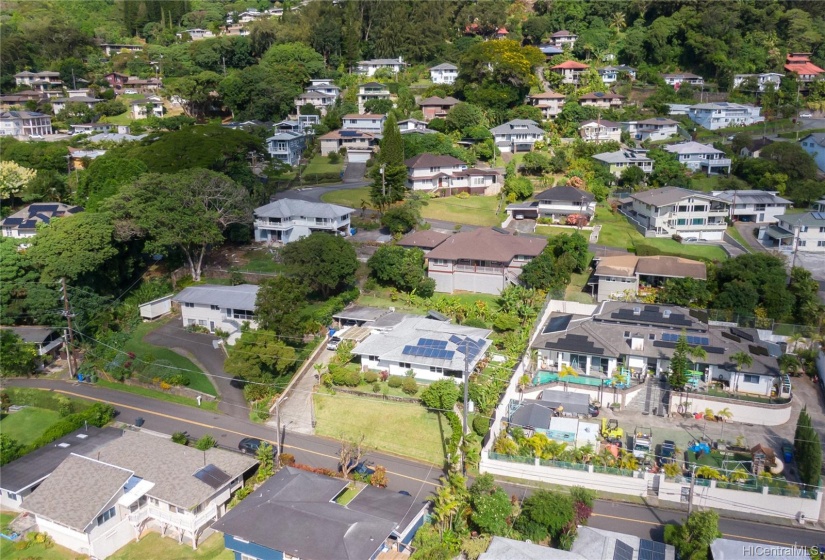 Large lot with large front yard.