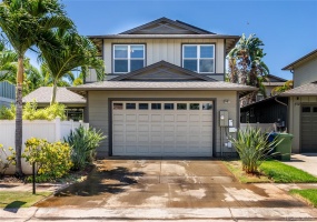 2-car garage with 2 additional parking spaces on driveway