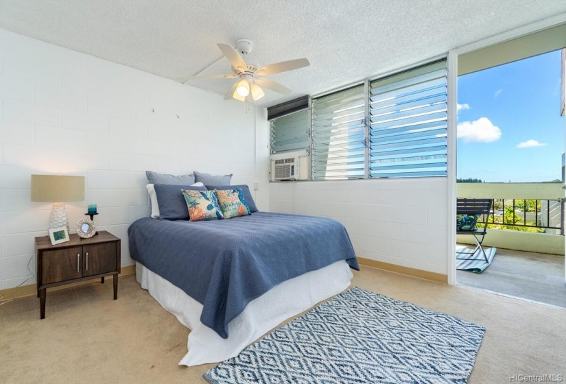 Primary bedroom ensuite with it's own lanai!