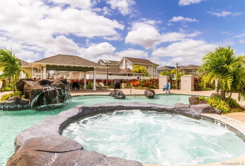 Rec Center pool and spa