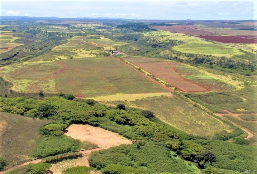 Open spaces and lots of land to farm. Haleiwa Hawaii.