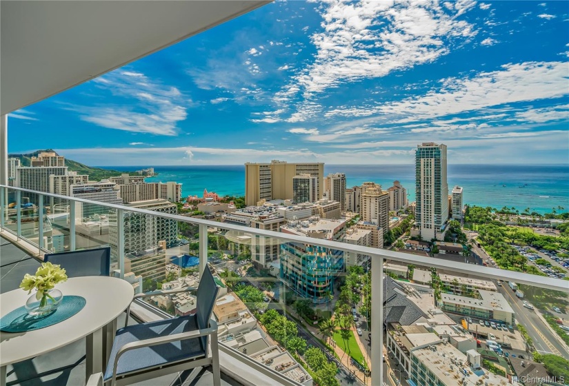 Stunning, gorgeous Diamond Head/Waikiki Ocean views from high floor.