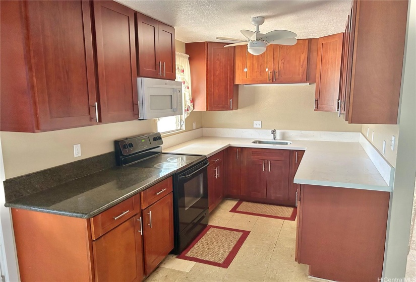 Beautifully updated kitchen