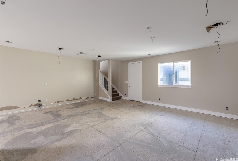 Spacious living room