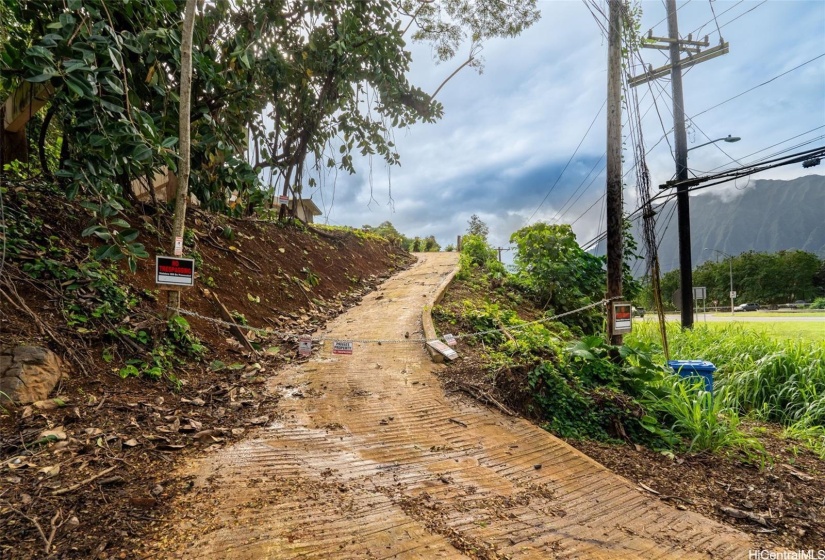 Driveway going up