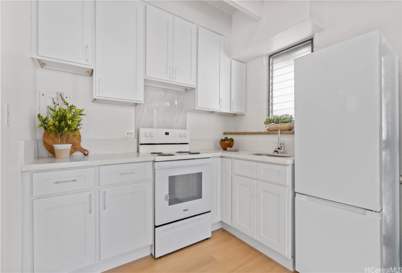 Unit 20 is a renovated 2nd-floor 1bd ready to be shown to your best investor clients.