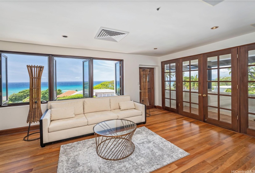 Master bedroom sitting area. Diamond Head Hawaii.