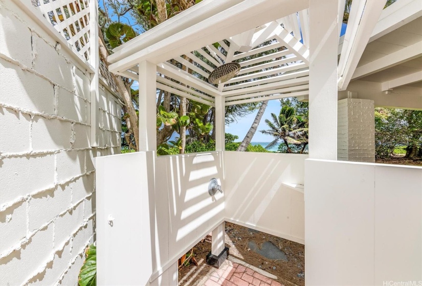 Private outdoor shower plumbed with hot and cold water. A luxury to have after a nice dip in the ocean.