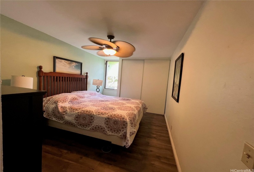 BEDROOM 2. TROPICAL CEILING FAN. 