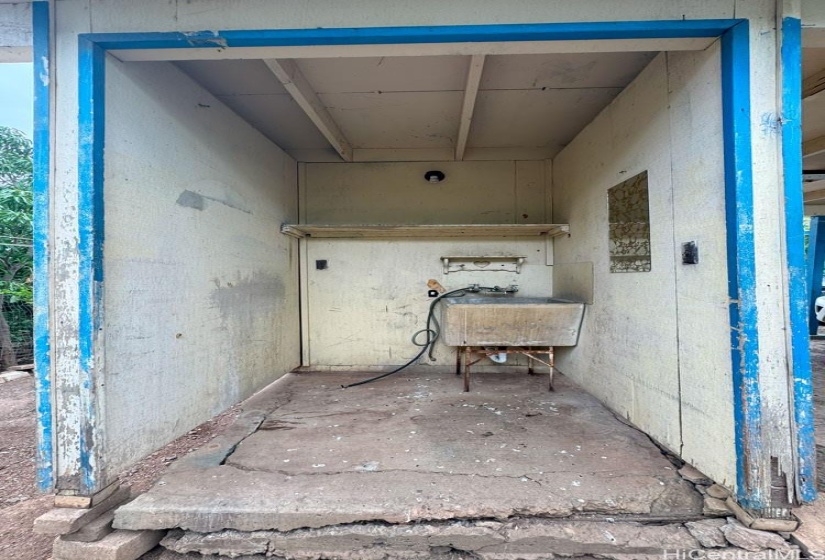 Laundry Area - Back of Carport