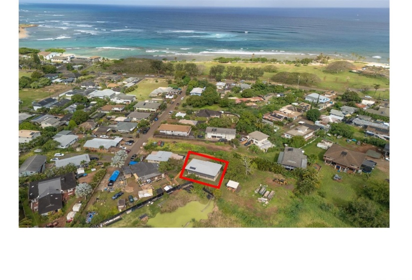 The end of Niuula Rd left side down a private drive.