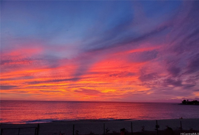 Unfiltered beautiful Makaha sunset