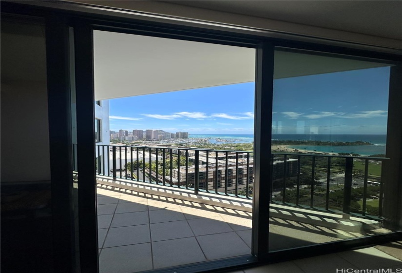 Lanai - View of Diamond Head