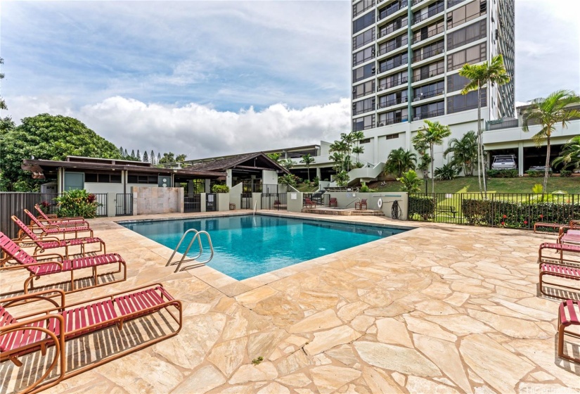 Very large pool with a kiddy pool, Jaccuzzi, and sauna!