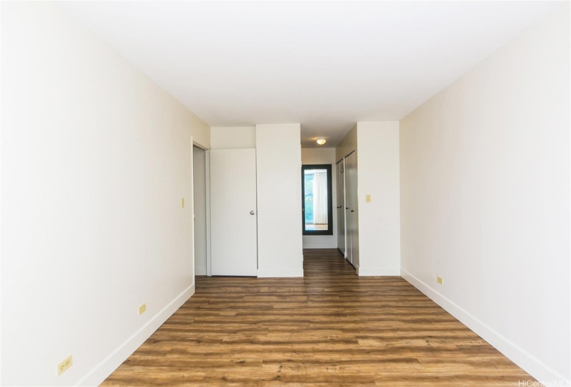 Primary Bedroom - view of entrance to ensuite and closet