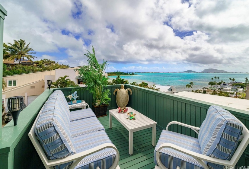 This oasis seamlessly connects to 3 lanais, overlooking Kaneohe Bar, Coconut Island and the majestic Koolau Mountains. Grilling on your lanai in this comfortable set up is fantastic way to enjoy the outdoors!